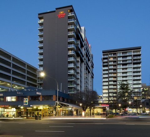 crown plaza adelaide